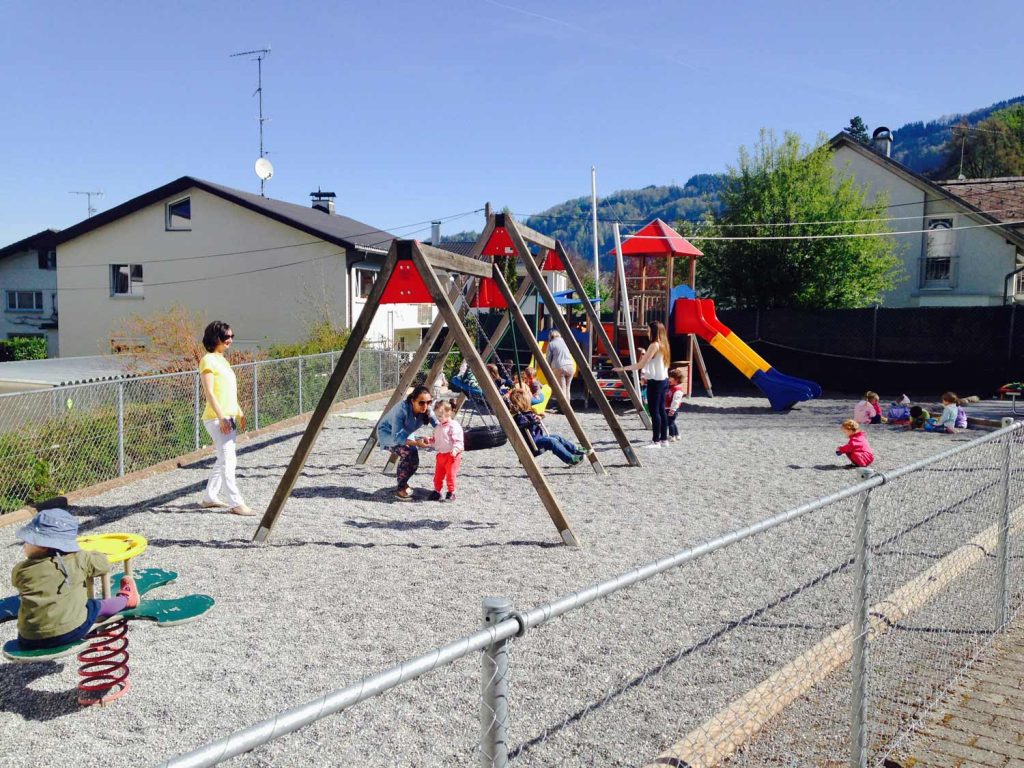 Marianum_Bregenz_Englischer_Kindergarten_Spielgruppe_Spielplatz